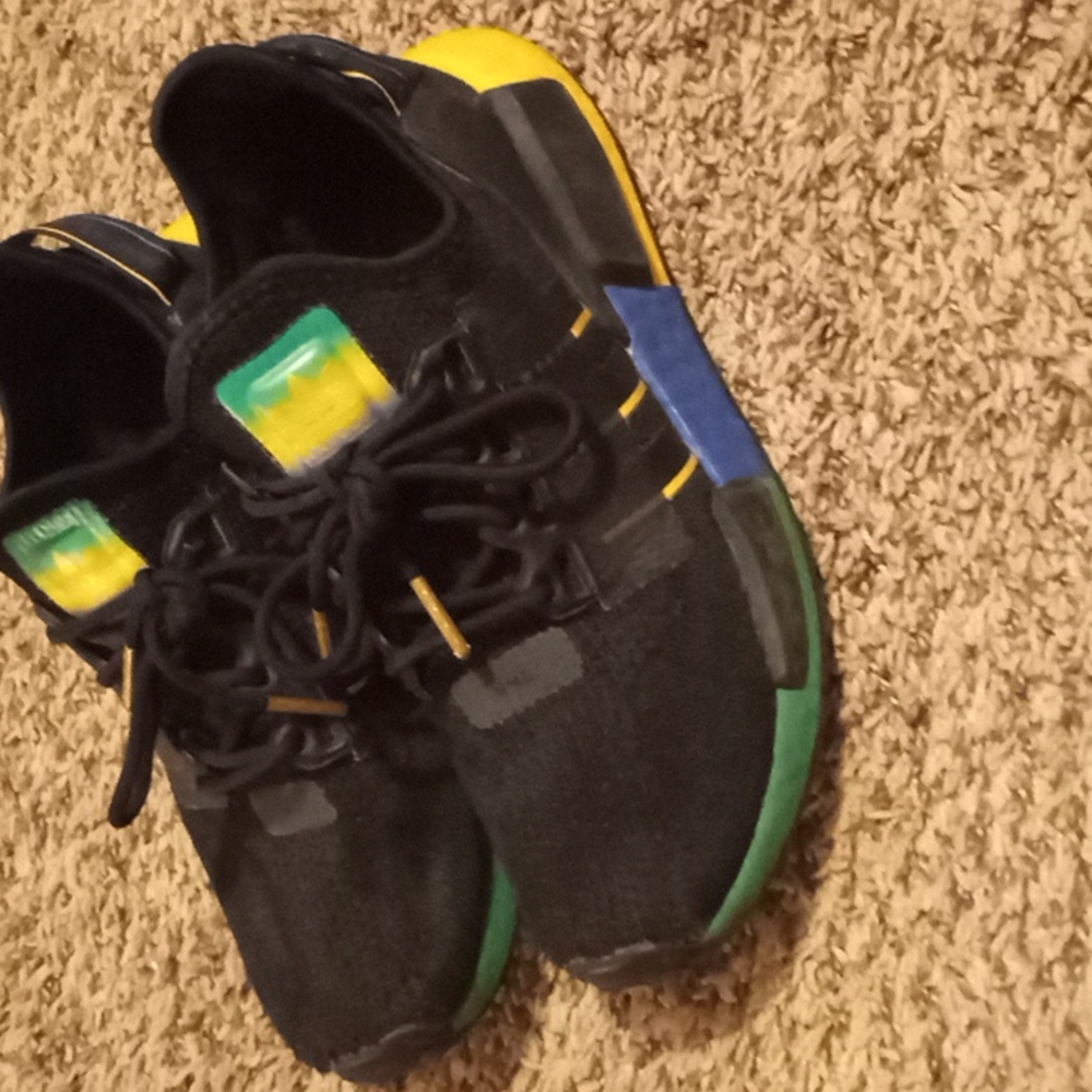 NMD R1 V2 Rio De Janeiro ADIDAS - Picture 3 of 6